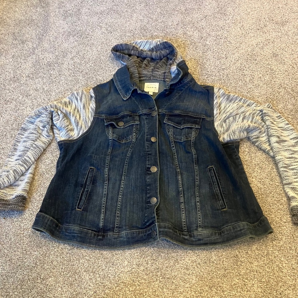 Torrid Denim Mixed Media Jacket Dark Wash Blue Gray Knit Hooded Plus Size 3 3X